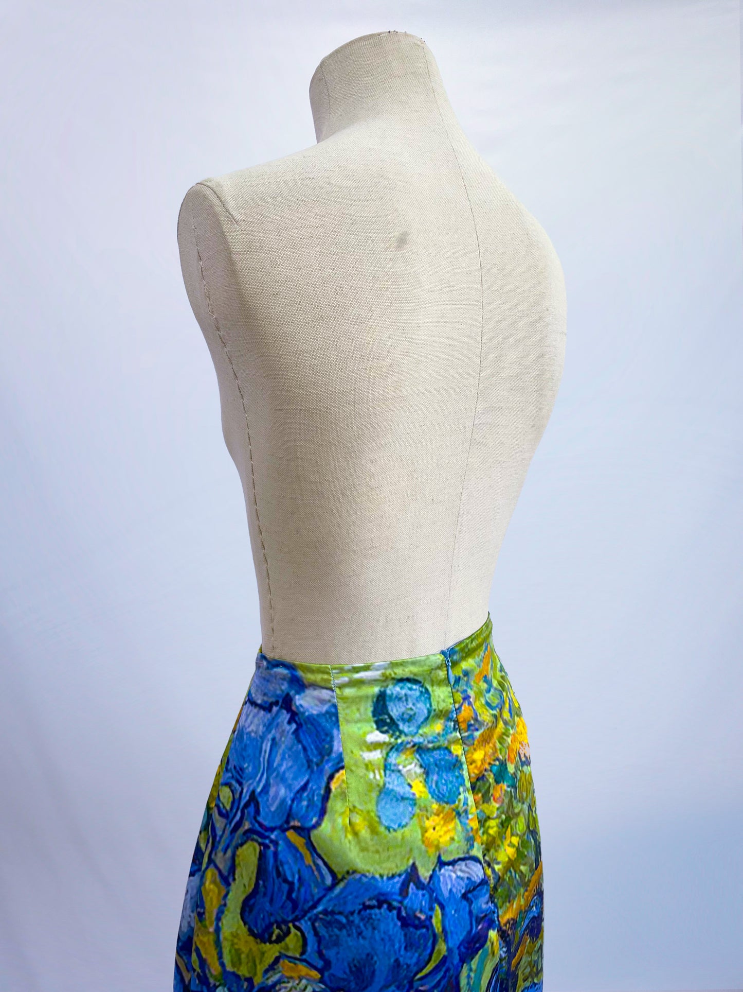 Lilies Skirt
