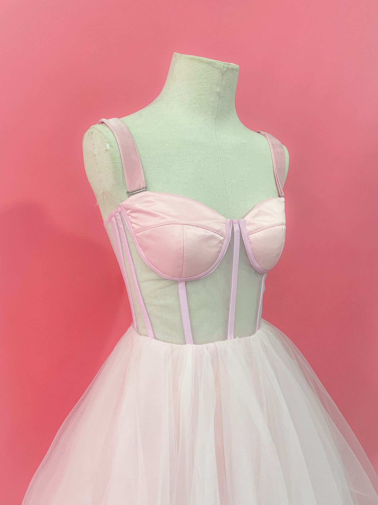 Camila pastel pink dress sample size 4