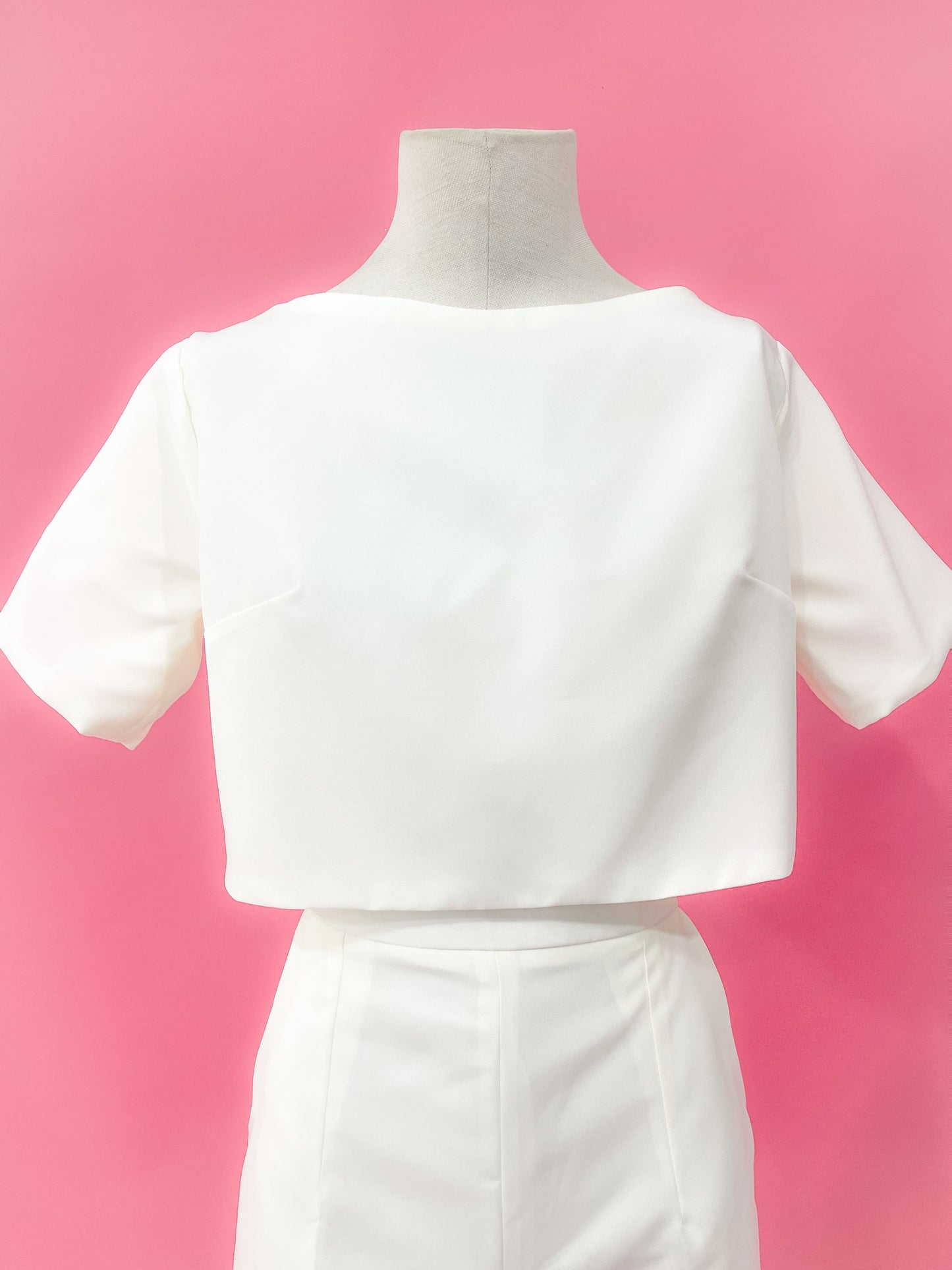 Muestra Set Pantalón Pata Ancha y Crop Top talla 8