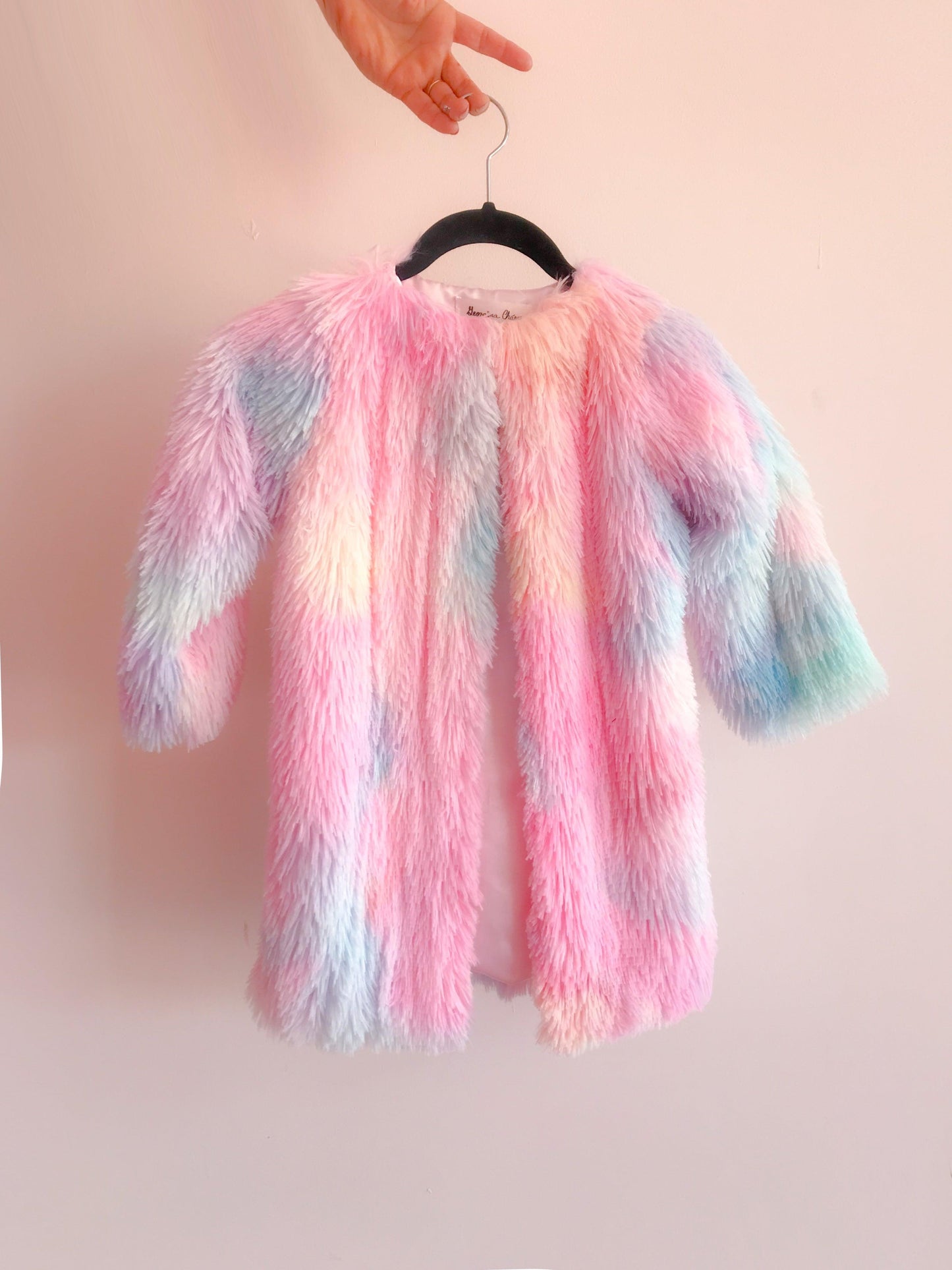Abrigo de piel de unicornio para niña - Georgina Chávez