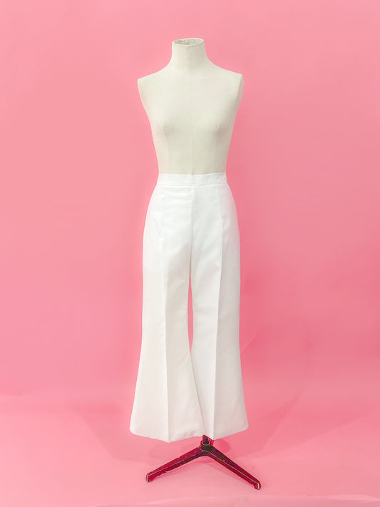 Muestra Pantalón acampanado blanco talla 4